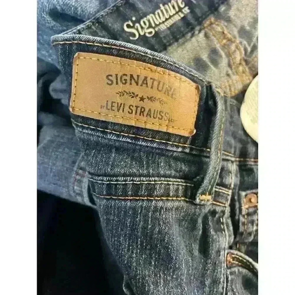 Levi Signature Modern Boot Cut 30/34 Womens Medium Denim - Picture 5 of 8